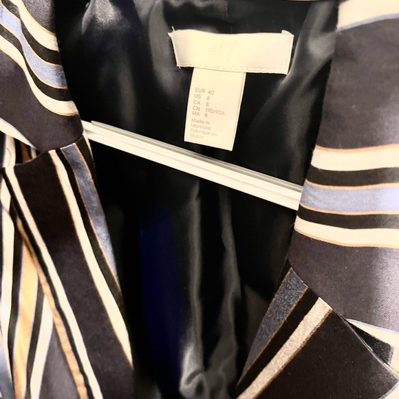 H&M Suit Jacket - Blue with light blue, yellow & white stripes - Size US 8 - Picture 3 of 3